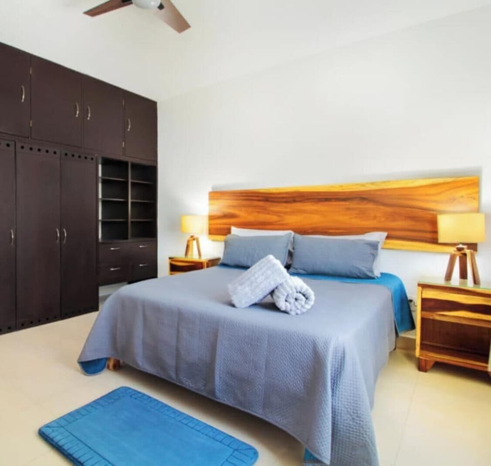 Family House, 3 Bedrooms, Air conditioning | Blackout drapes, iron/ironing board