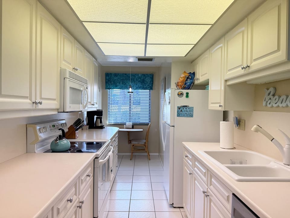 Tamarind 2BR – Pool, Boat Slips & Beach (6043)
