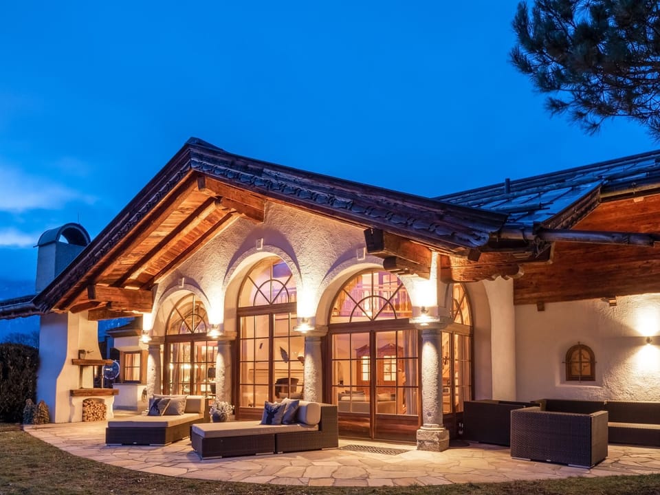 Holiday Home Exterior [winter]