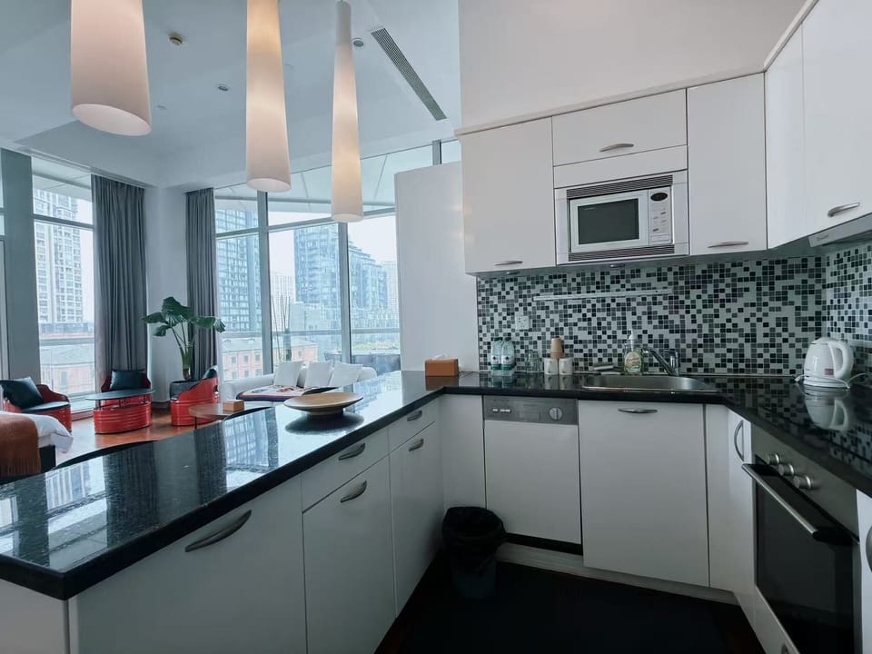 Signature Room | Individually decorated, blackout drapes, iron/ironing board, free WiFi