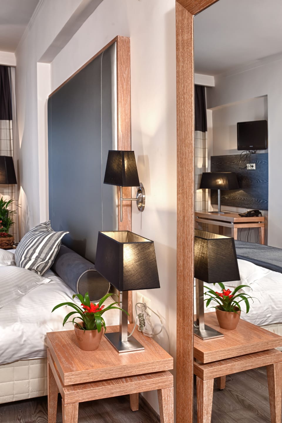 Single Room | Minibar, in-room safe, soundproofing, WiFi (free)