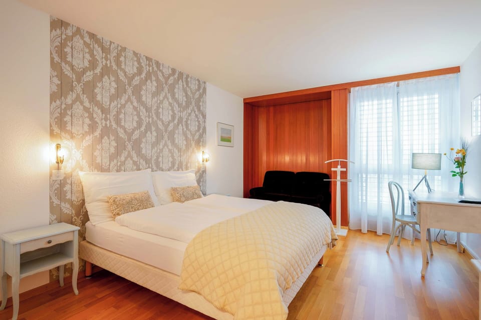 Comfort Double Room | Minibar, desk, free WiFi