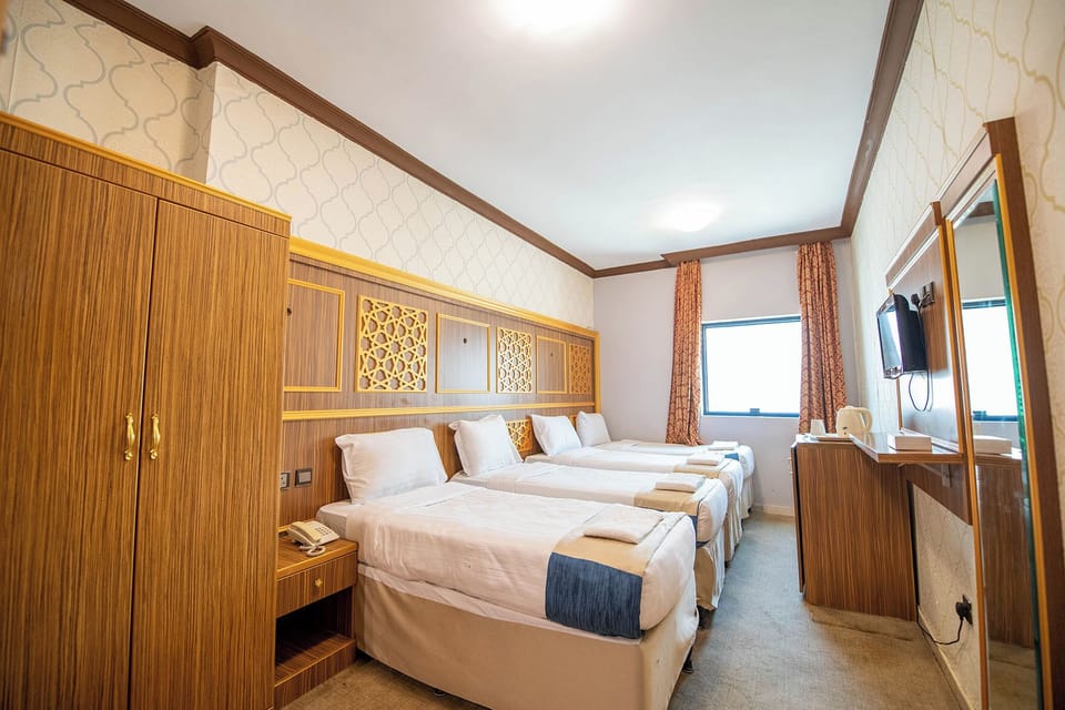 Quadruple Room | Free WiFi, bed sheets