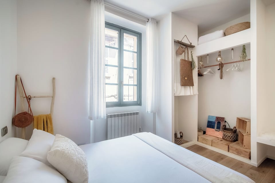Apartment | Premium bedding, down comforters, iron/ironing board, cribs (surcharge)