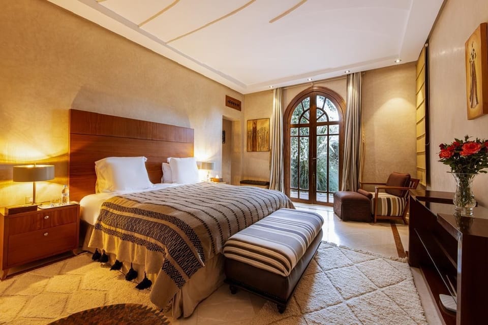 Hypo-allergenic bedding available, in-room safe, blackout drapes