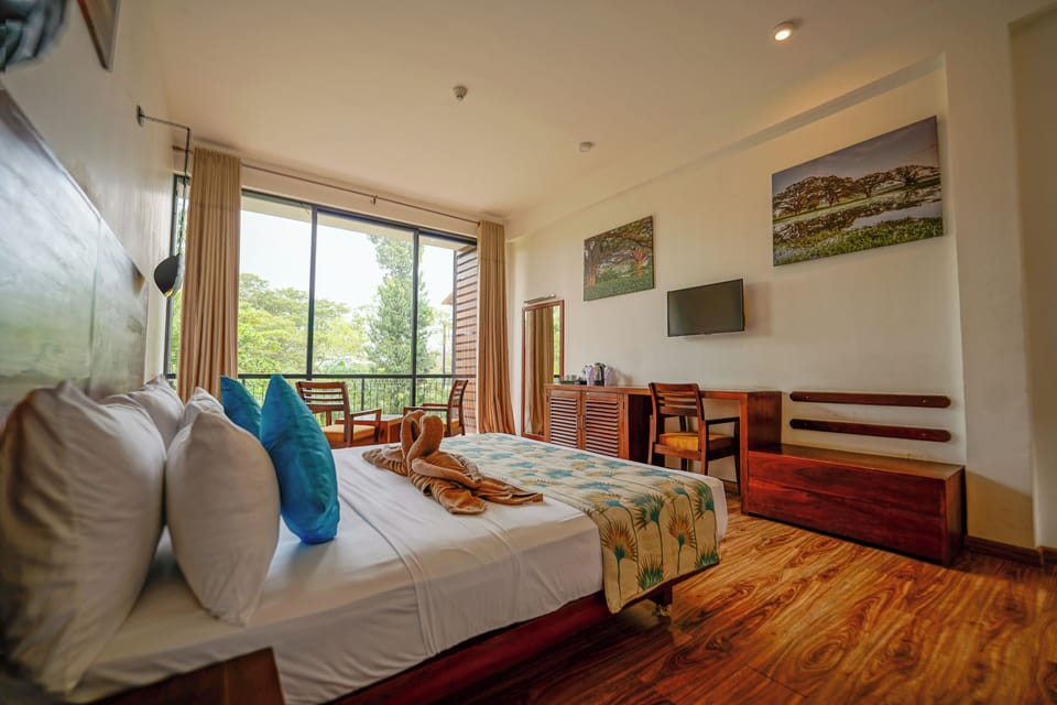 Deluxe Room | In-room safe, iron/ironing board, free WiFi, wheelchair access