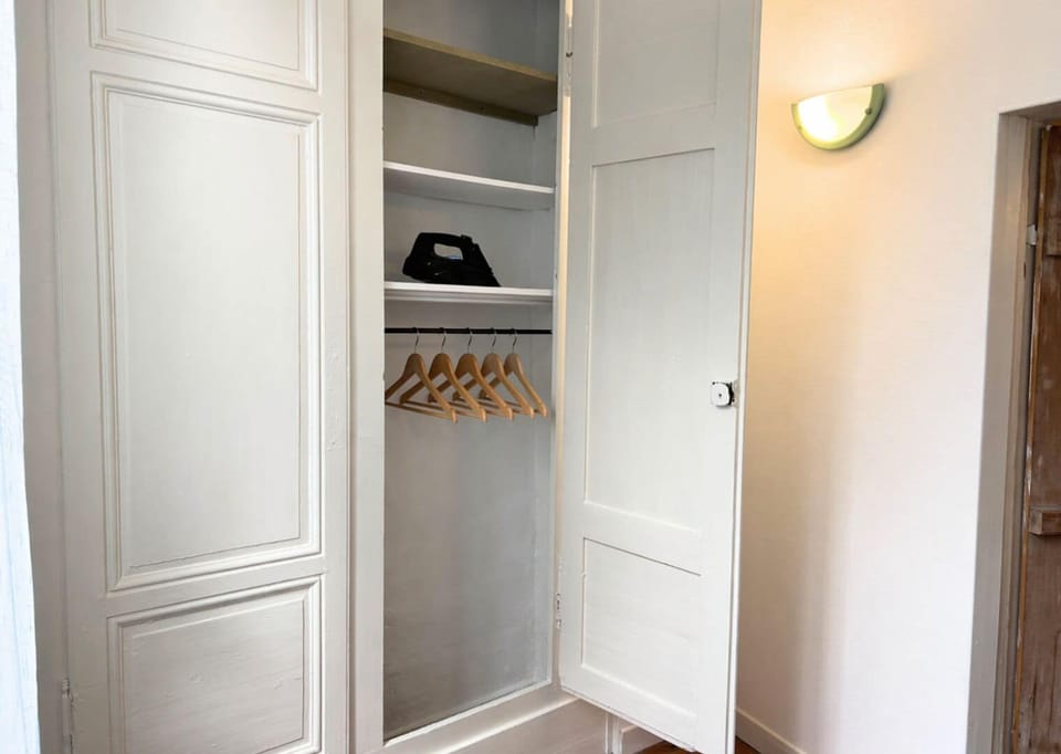 Standard Townhome, 2 Bedrooms, Kitchen | Wardrobe