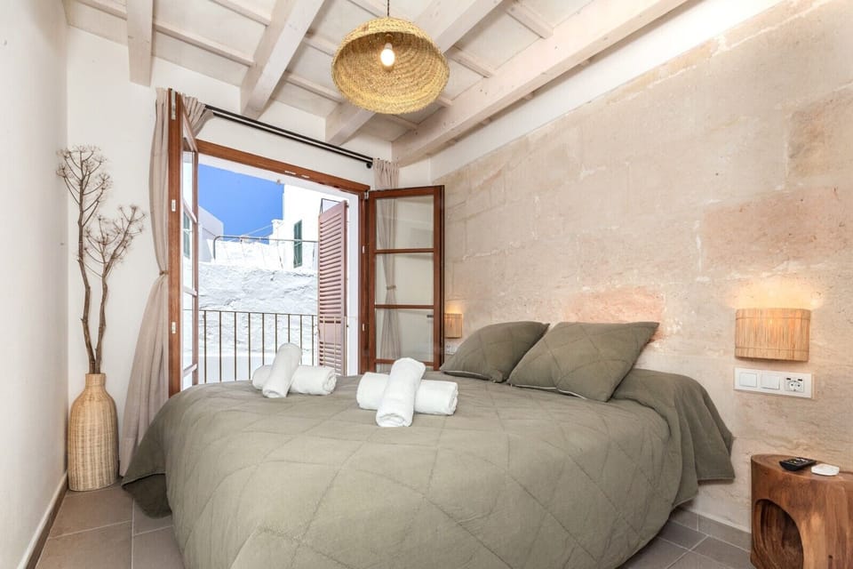 Standard Double Room | Soundproofing, WiFi (free)