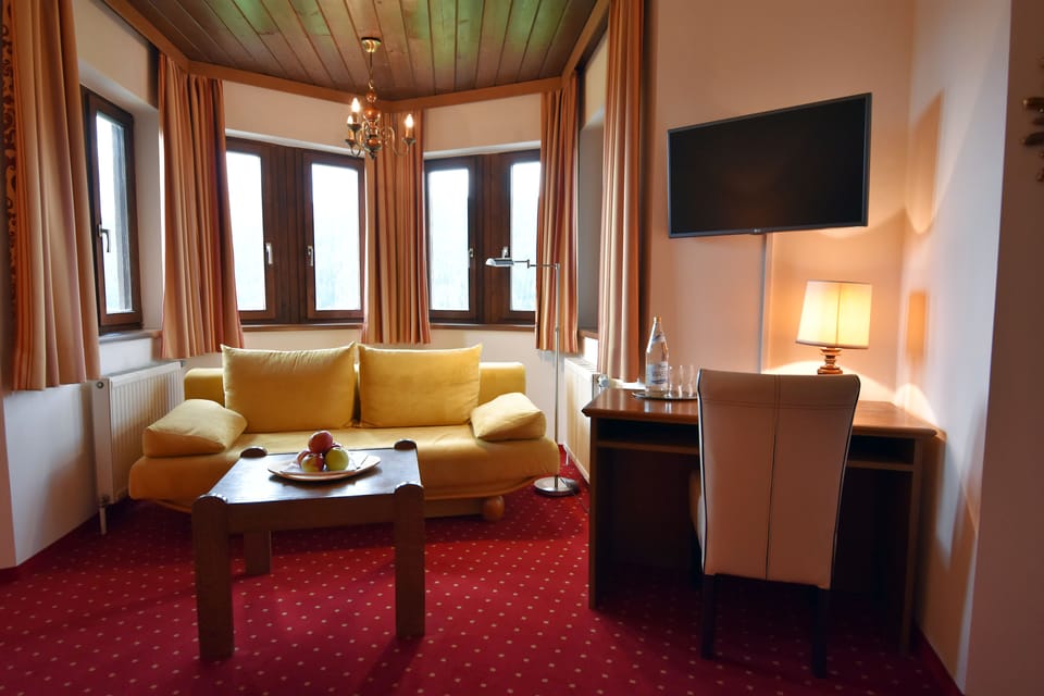Double Room, Forest View | Living area | Flat-screen TV