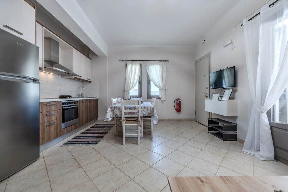 House, 2 Bedrooms, Private Pool, Sea View | Private kitchen | Coffee/tea maker, highchair
