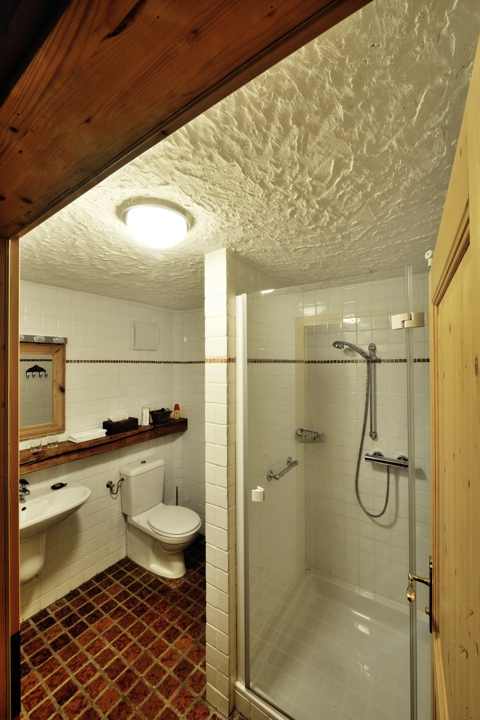 Superior Double Room, 1 Bedroom, Garden View, Garden Area | Bathroom | Free toiletries, hair dryer, bathrobes, towels