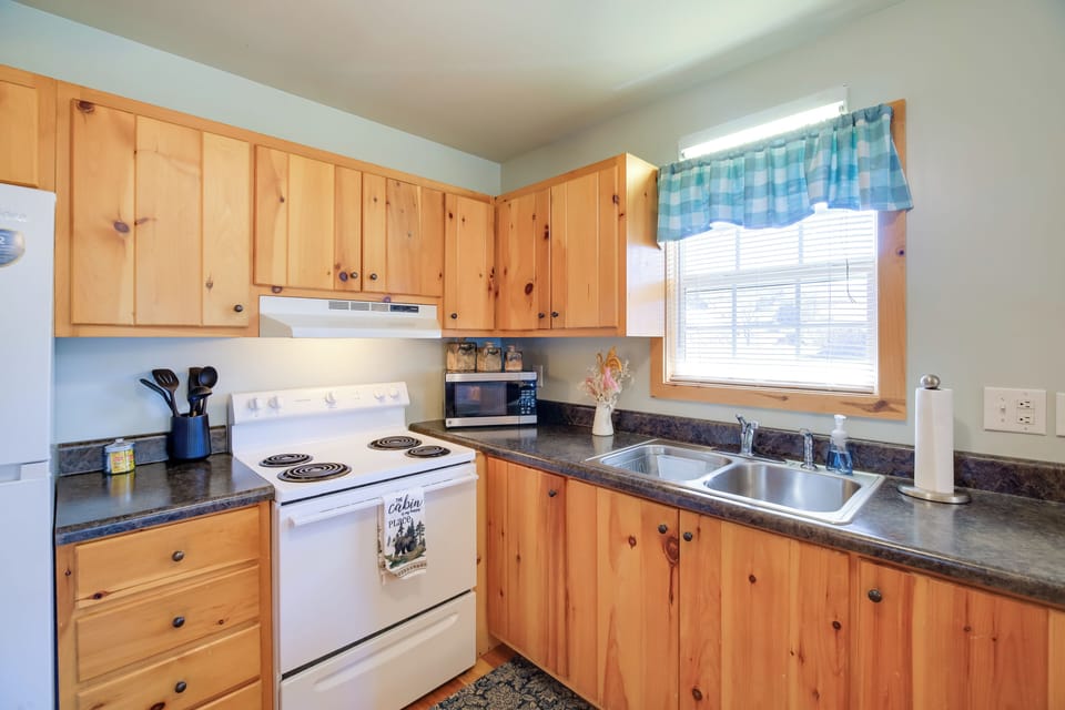 House (2 Bedrooms) | Interior