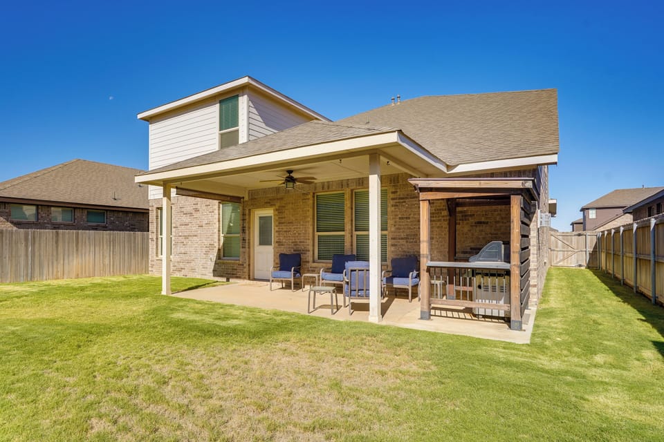 House (6 Bedrooms) | Front of property