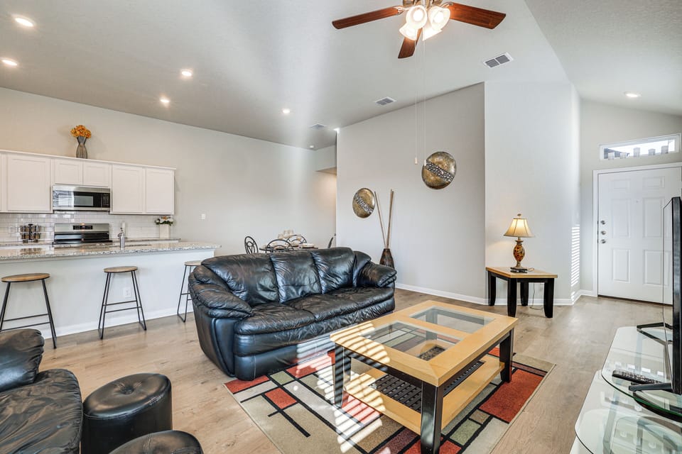 House (3 Bedrooms) | Interior