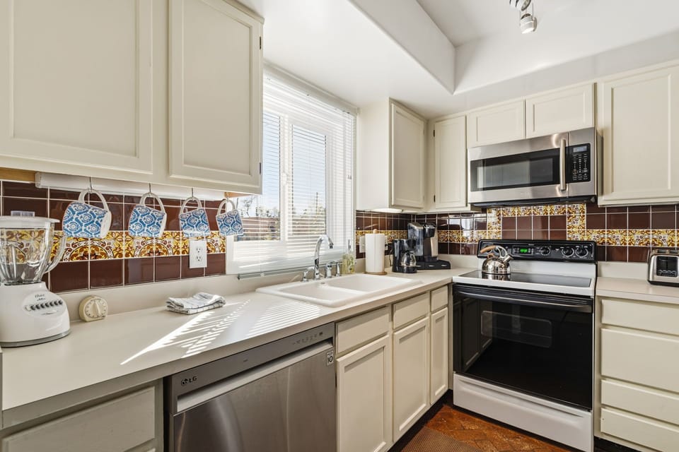 Designed for both function and flair—this kitchen is made to be enjoyed.