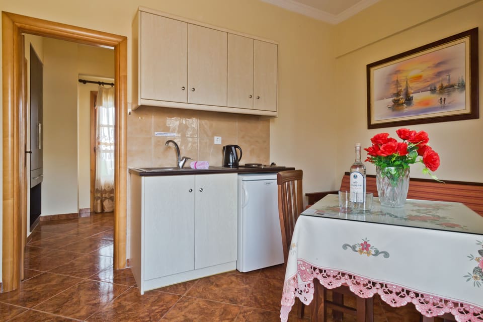 Panoramic Apartment, Sea View (Hills View) | Private kitchenette | Fridge, microwave, stovetop, coffee/tea maker