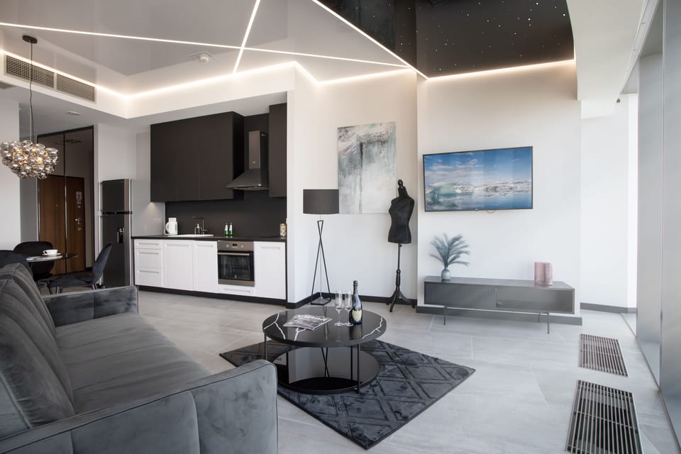 Executive Suite | 1 bedroom, individually decorated, individually furnished, soundproofing