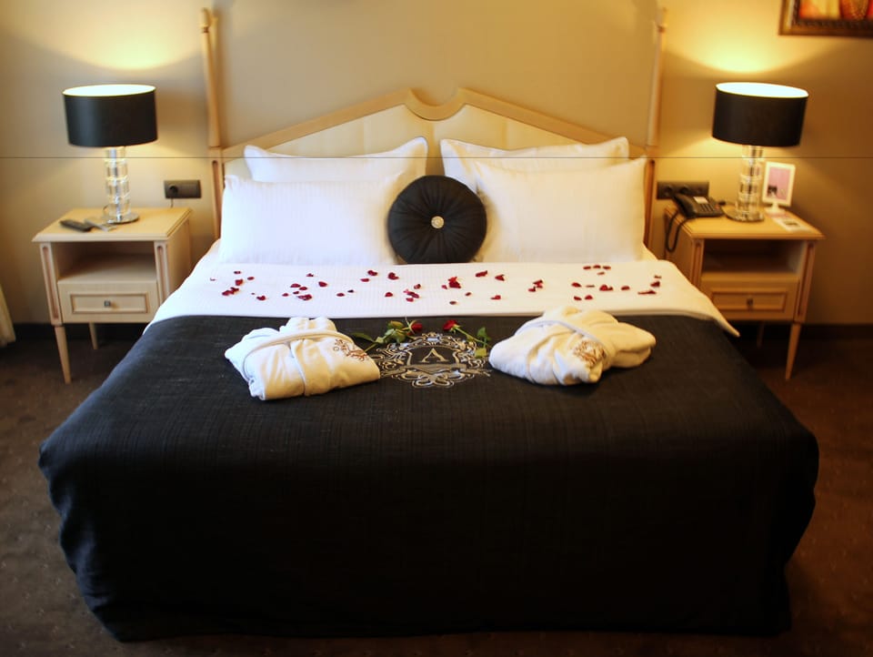 Standard Double or Twin Room | Premium bedding, free minibar items, in-room safe, soundproofing