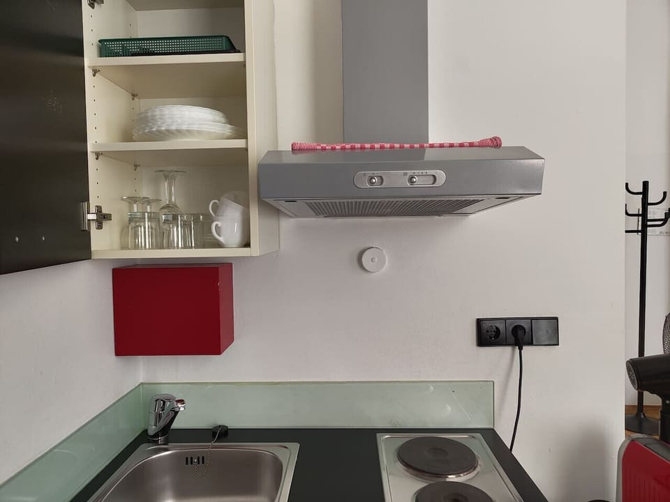 Fully Equipped Kitchenette