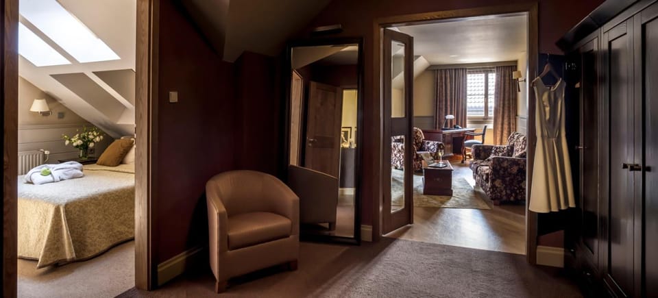 In-room safe, desk, laptop workspace, iron/ironing board