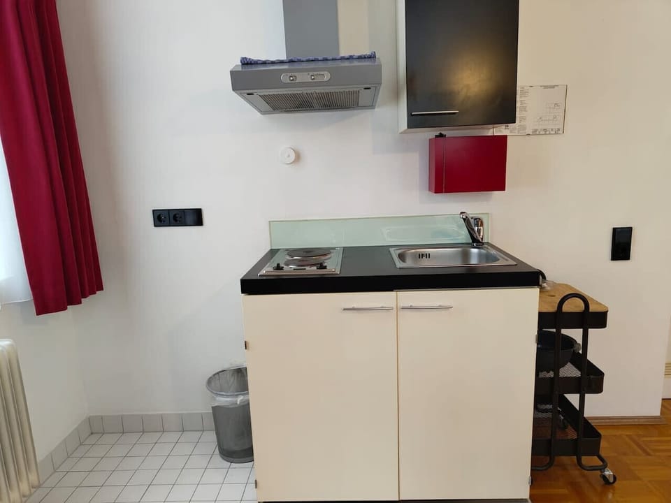 Fully Equipped Kitchenette