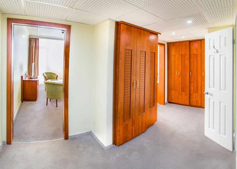 Standard apartment - Main Building with balcony | Hypo-allergenic bedding, minibar, in-room safe, free WiFi