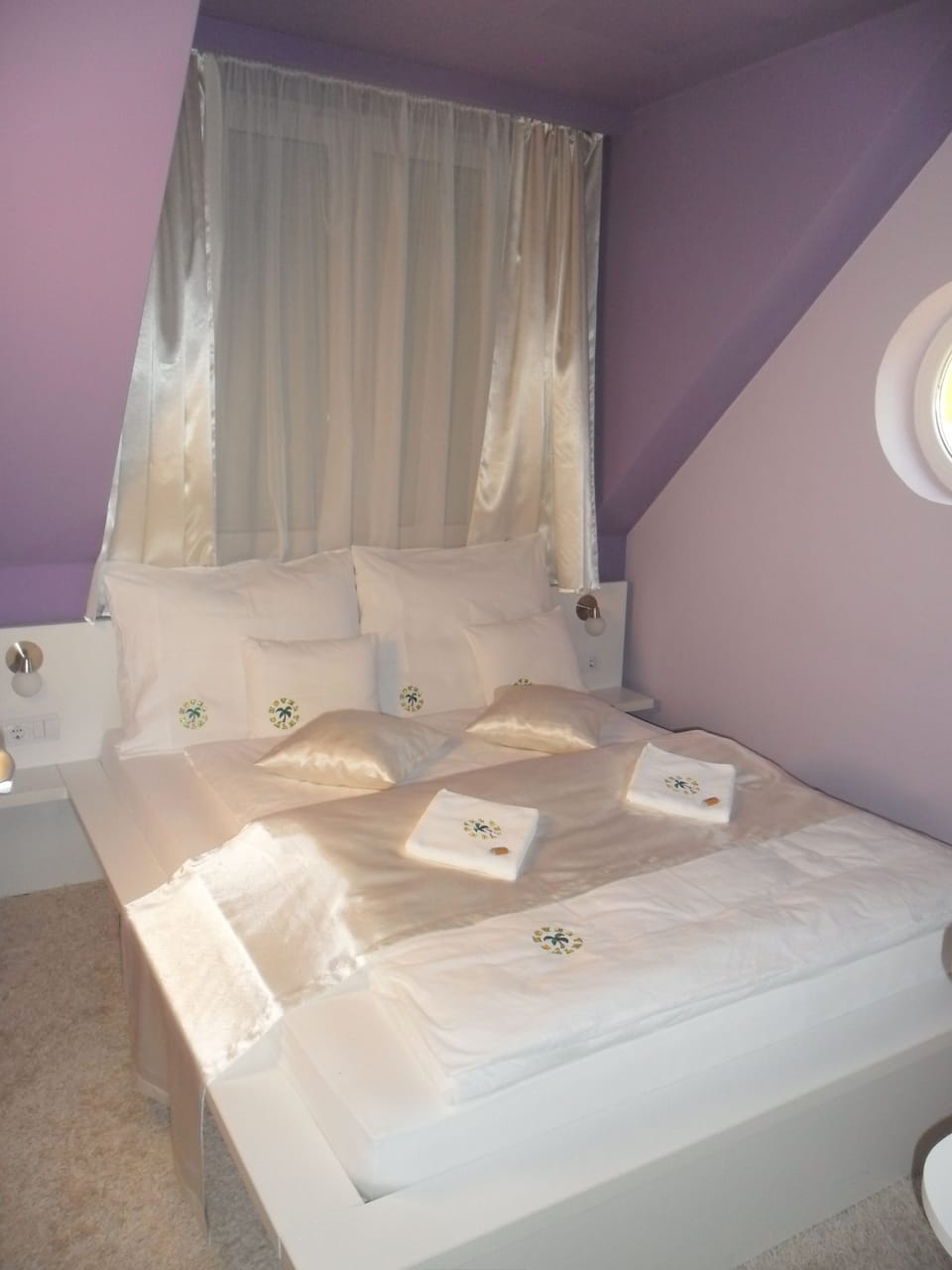 Superior Apartment | Soundproofing, iron/ironing board, WiFi (free), bed sheets