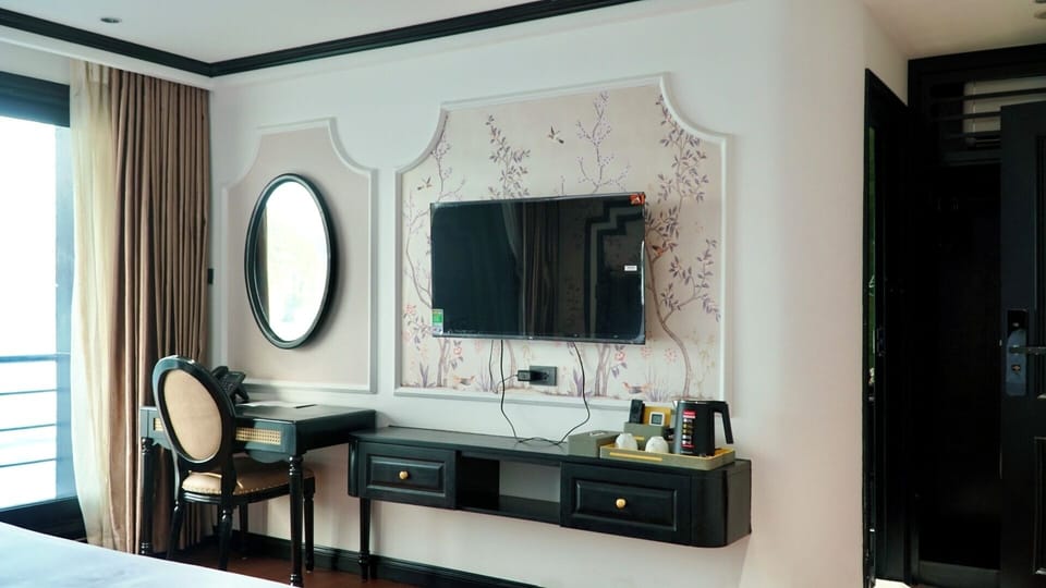 Premium Twin Room, Balcony, Sea View | Desk, free WiFi