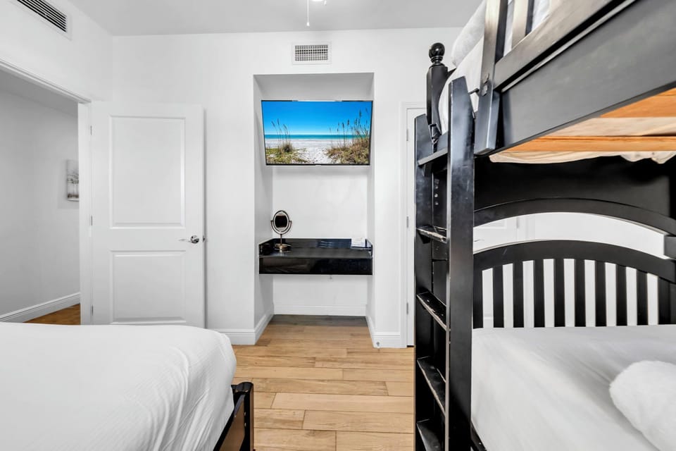 Bunk room