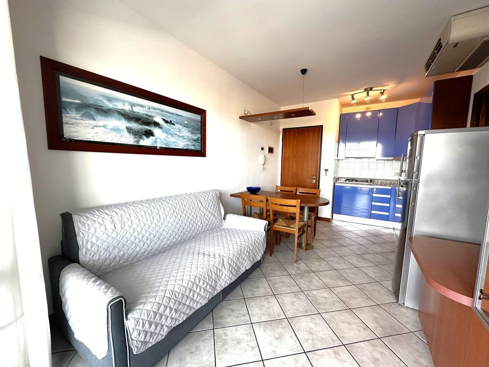 Apartment, 2 Bedrooms, Terrace | Living room