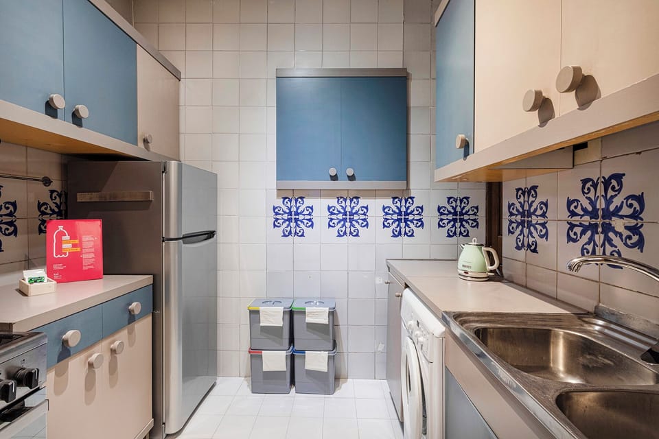 Apartment, 2 Bedrooms, Sea View | Private kitchen | Fridge, oven, stovetop, dishwasher