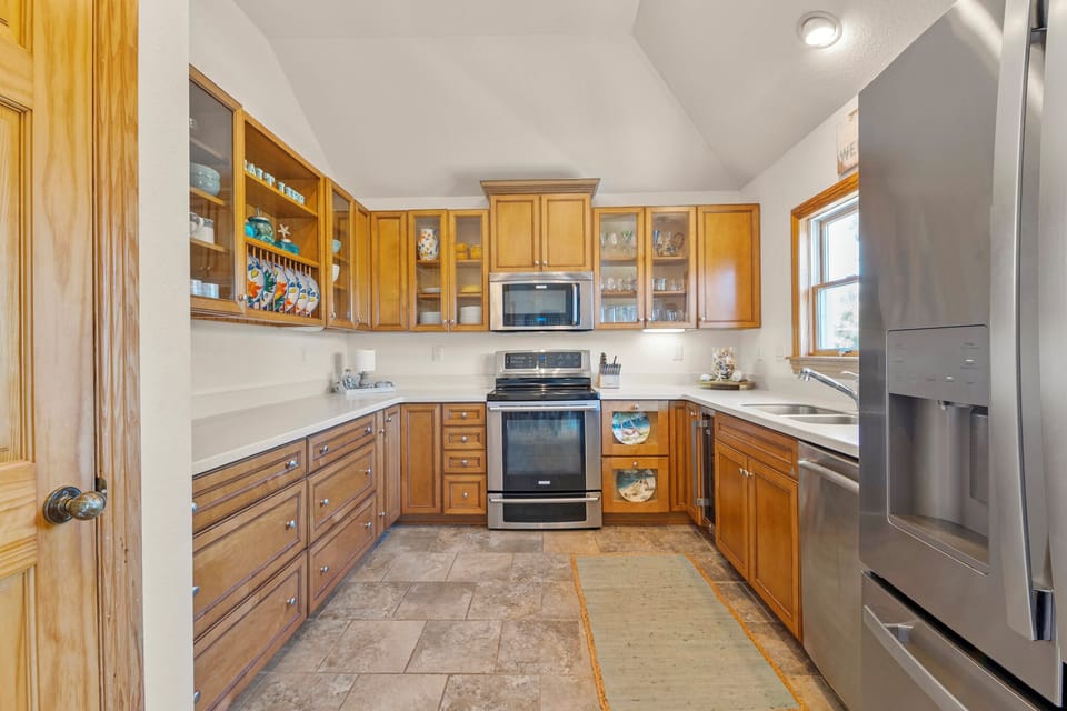 M843: Marga-Lisa | Top Level Kitchen
