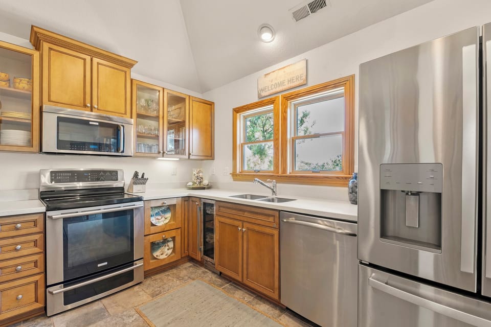 M843: Marga-Lisa | Top Level Kitchen