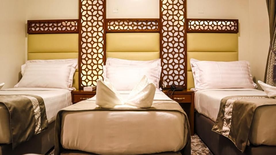 Triple Room | WiFi (free), bed sheets