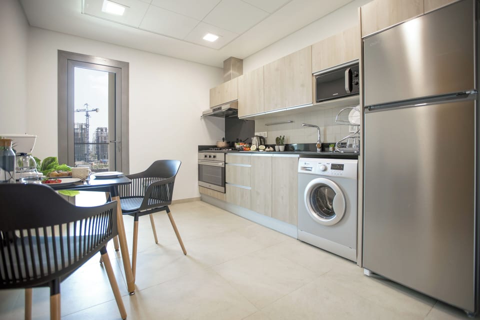 Apartment, 2 Bedrooms, Kitchen, City View | Private kitchen | Espresso maker, full-size fridge, microwave, oven