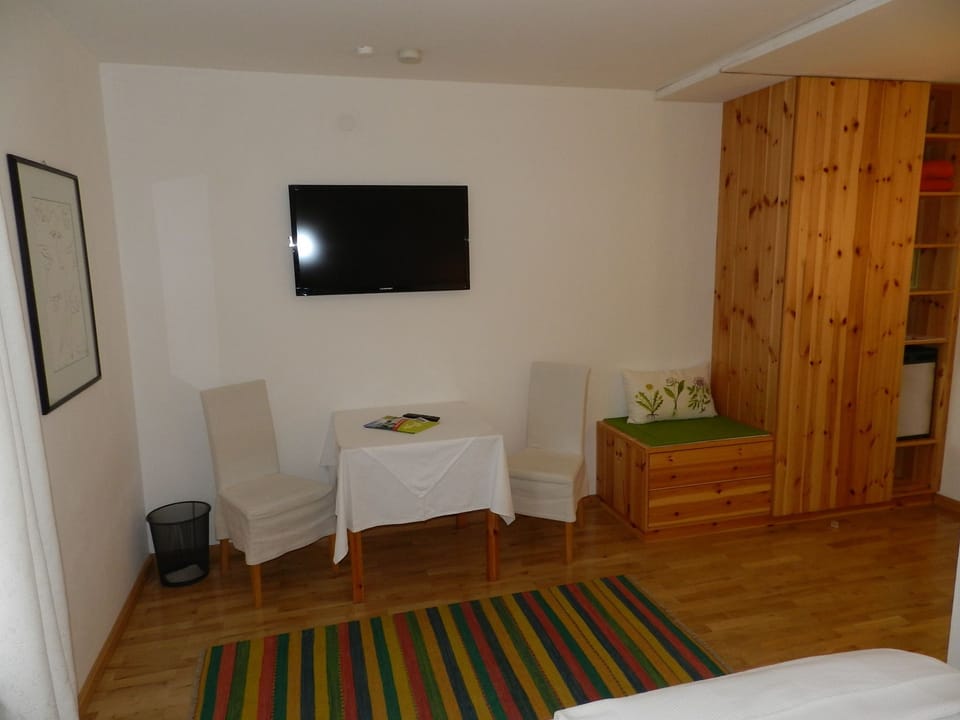 Double Room, Non Smoking | Minibar, in-room safe, individually furnished, desk