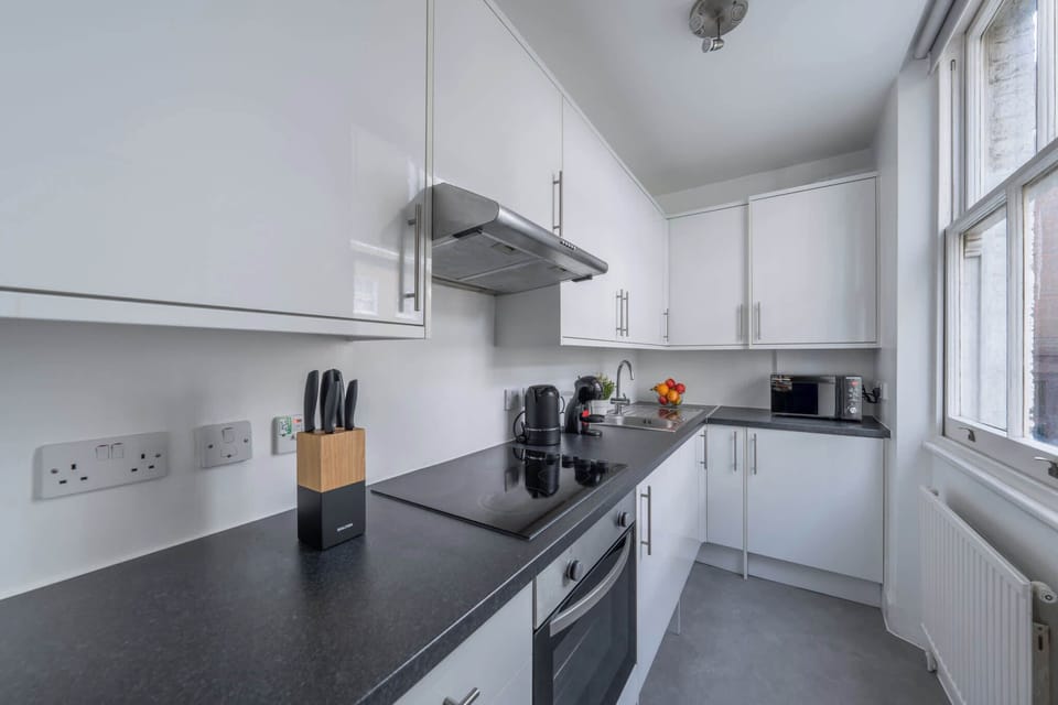 The kitchen is fully equipped to prepare a simple meal 
