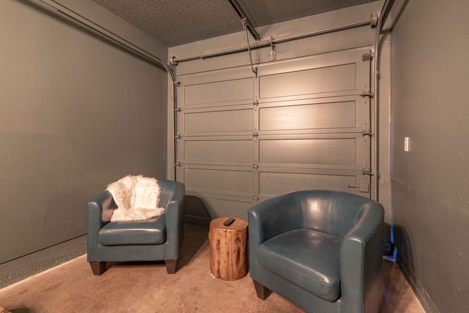 Cozy garage room seating