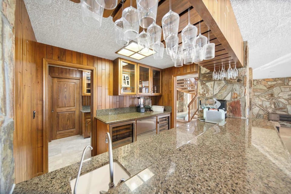 Salon bar with everything you need to entertain