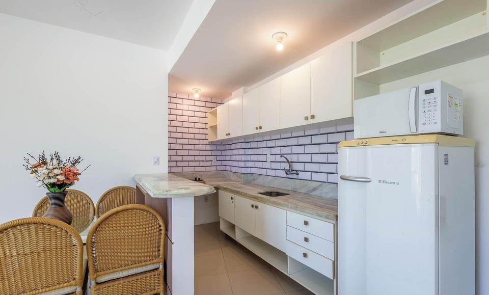 Basic Apartment | Private kitchen