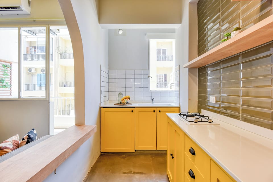 Apartment, 2 Bedrooms, Kitchen | Private kitchenette | Full-size fridge, microwave, oven, stovetop