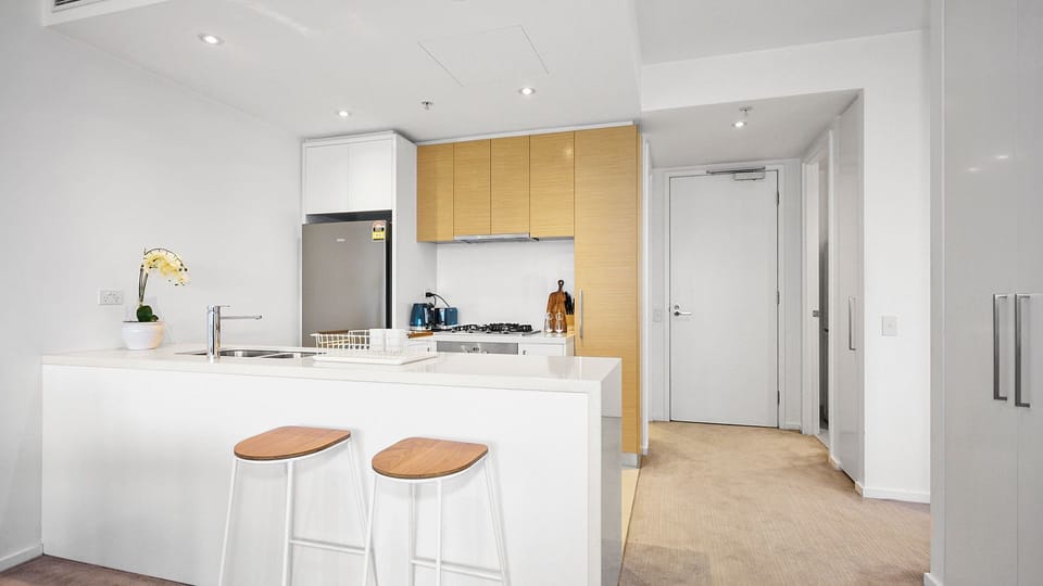 Spacious kitchen with breakfast bar seating