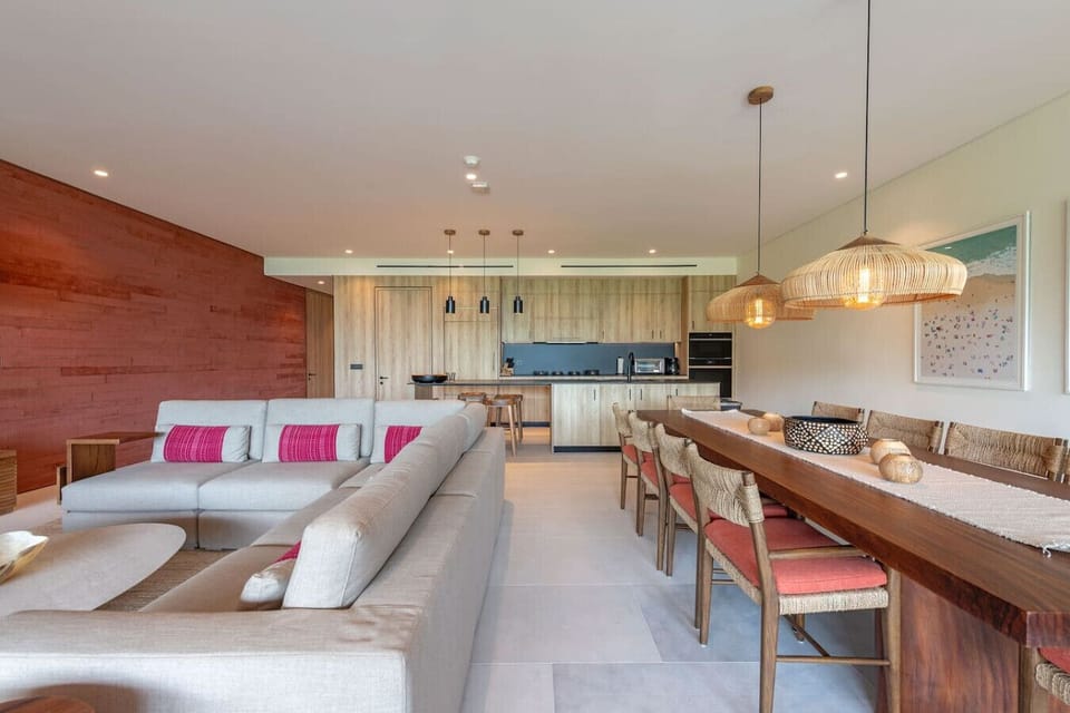 Open plan living, kitchen and dining