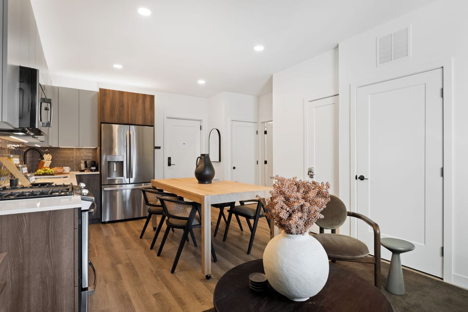 Luxury Apartment, 1 Bedroom, Kitchen | Private kitchen | Espresso maker, coffee/tea maker, fridge, microwave