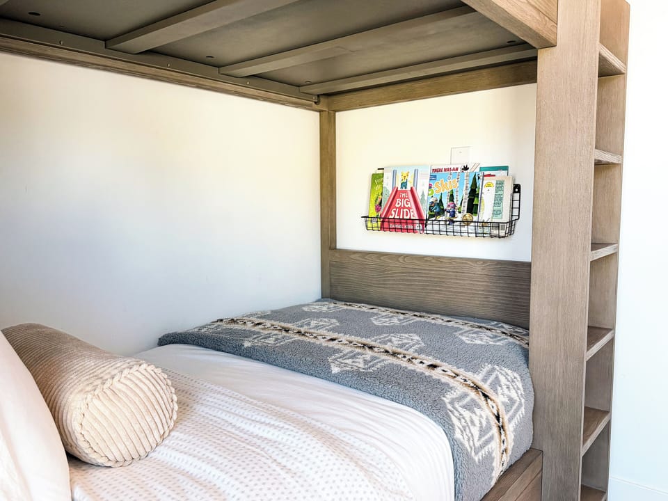Second bedroom