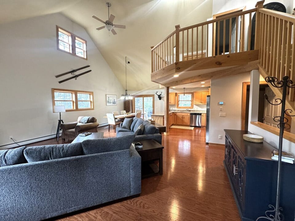Open concept living/Kitchen/Dining Room