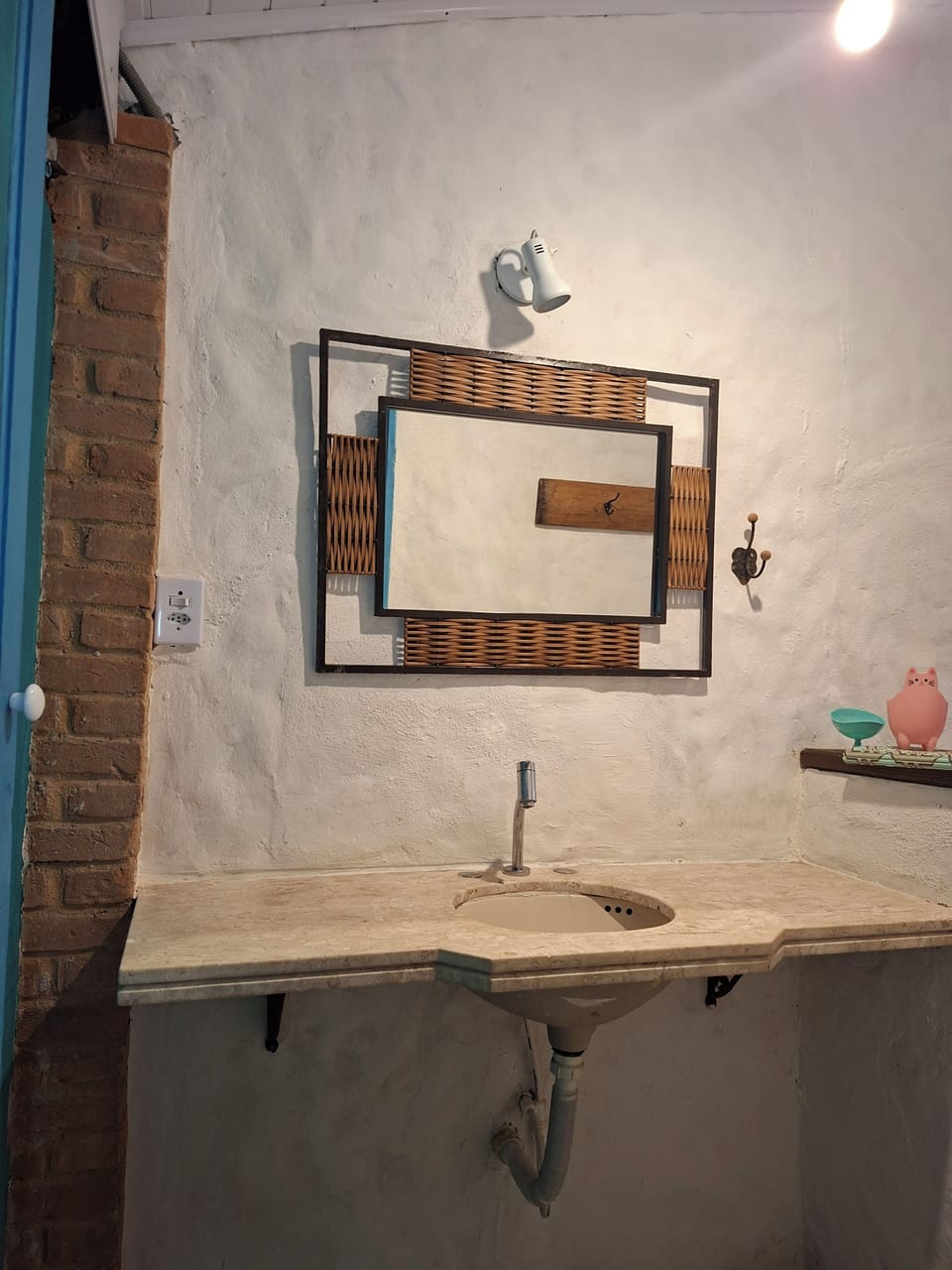 Premium Room | Bathroom | Free toiletries, towels, soap, toilet paper