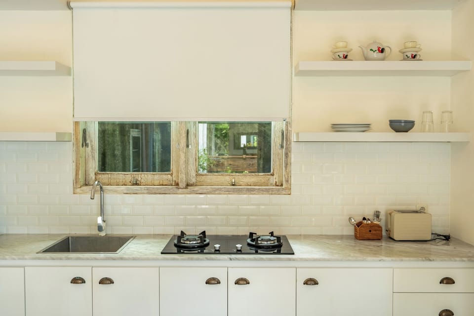 Villa | Private kitchen | Electric kettle, toaster