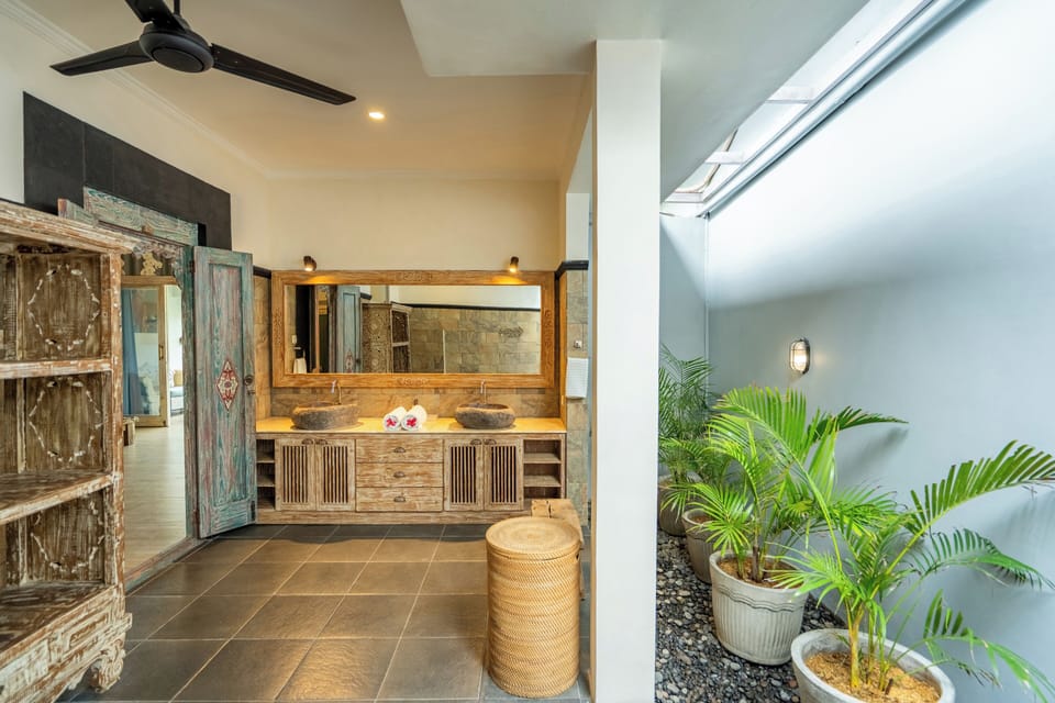 Villa | Bathroom