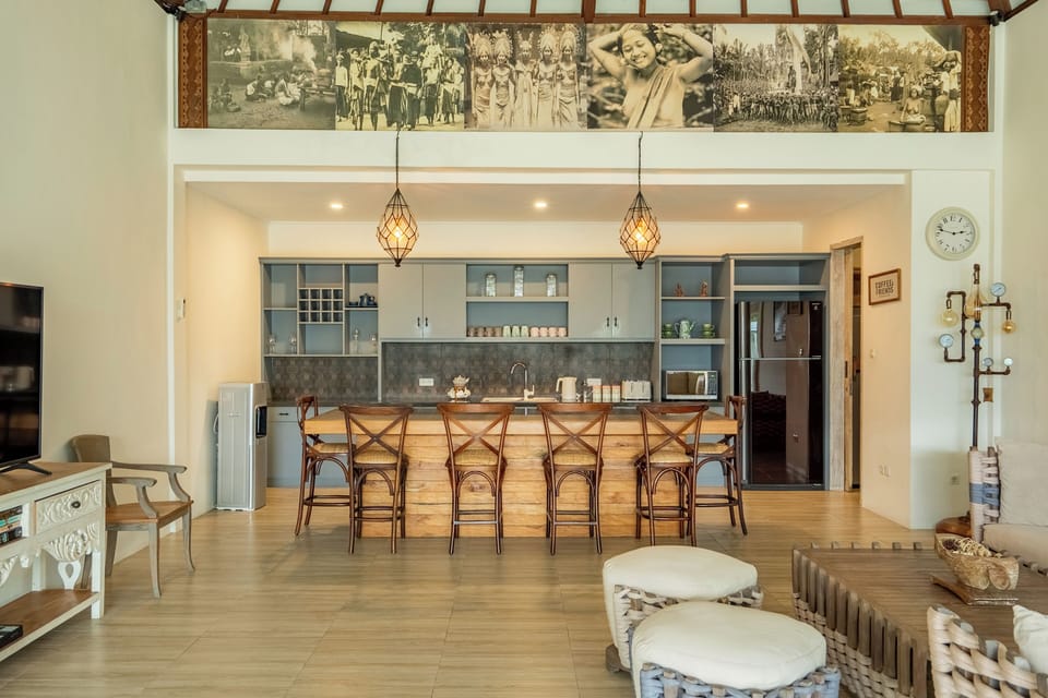 Villa | Dining room